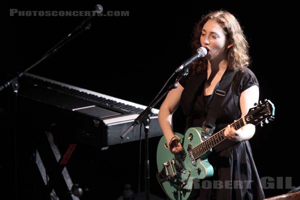 REGINA SPEKTOR - 2009-07-01 - PARIS - Le Bataclan - 